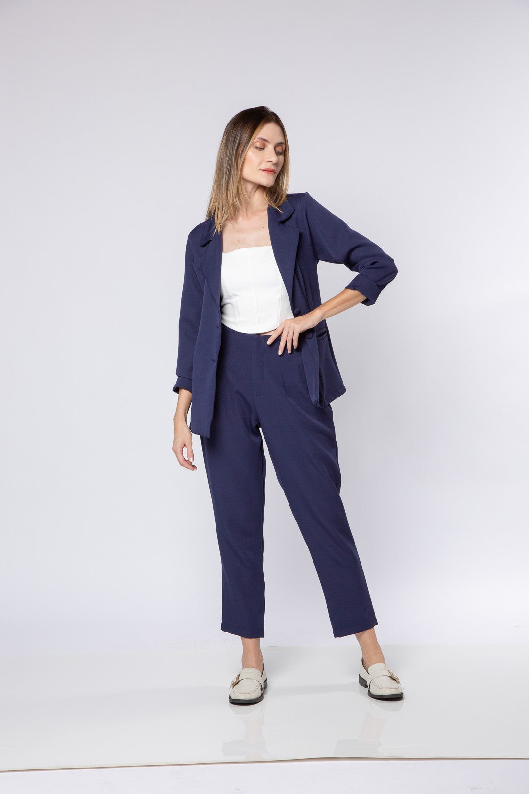 Conj 3 Peças em Alfaiataria (Calça, Cropped e Blazer)✨