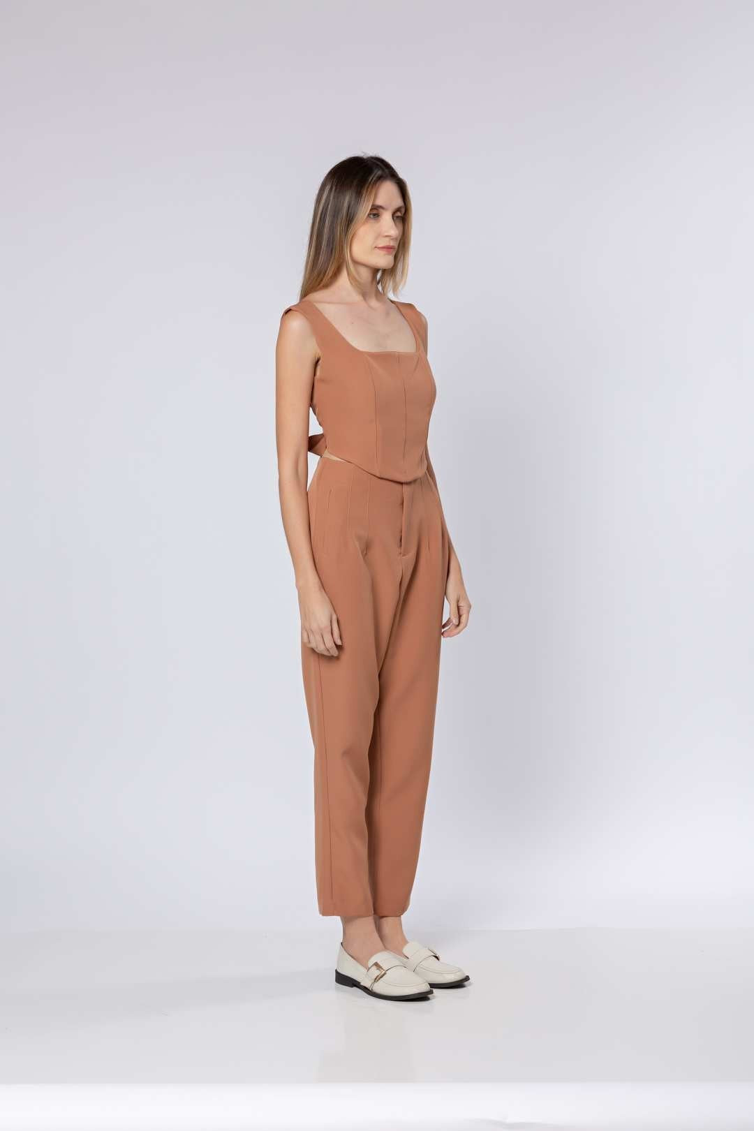 Conj Alfaiataria Nude - Cropped + Calça