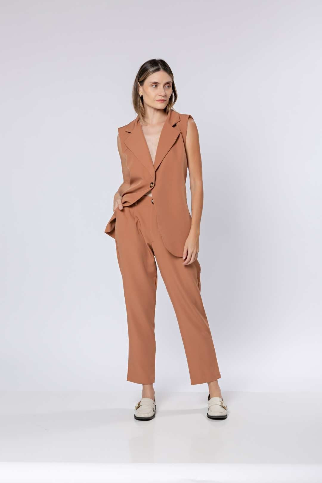 Conj Calça Bozzetti + Colete Alongado Nude
