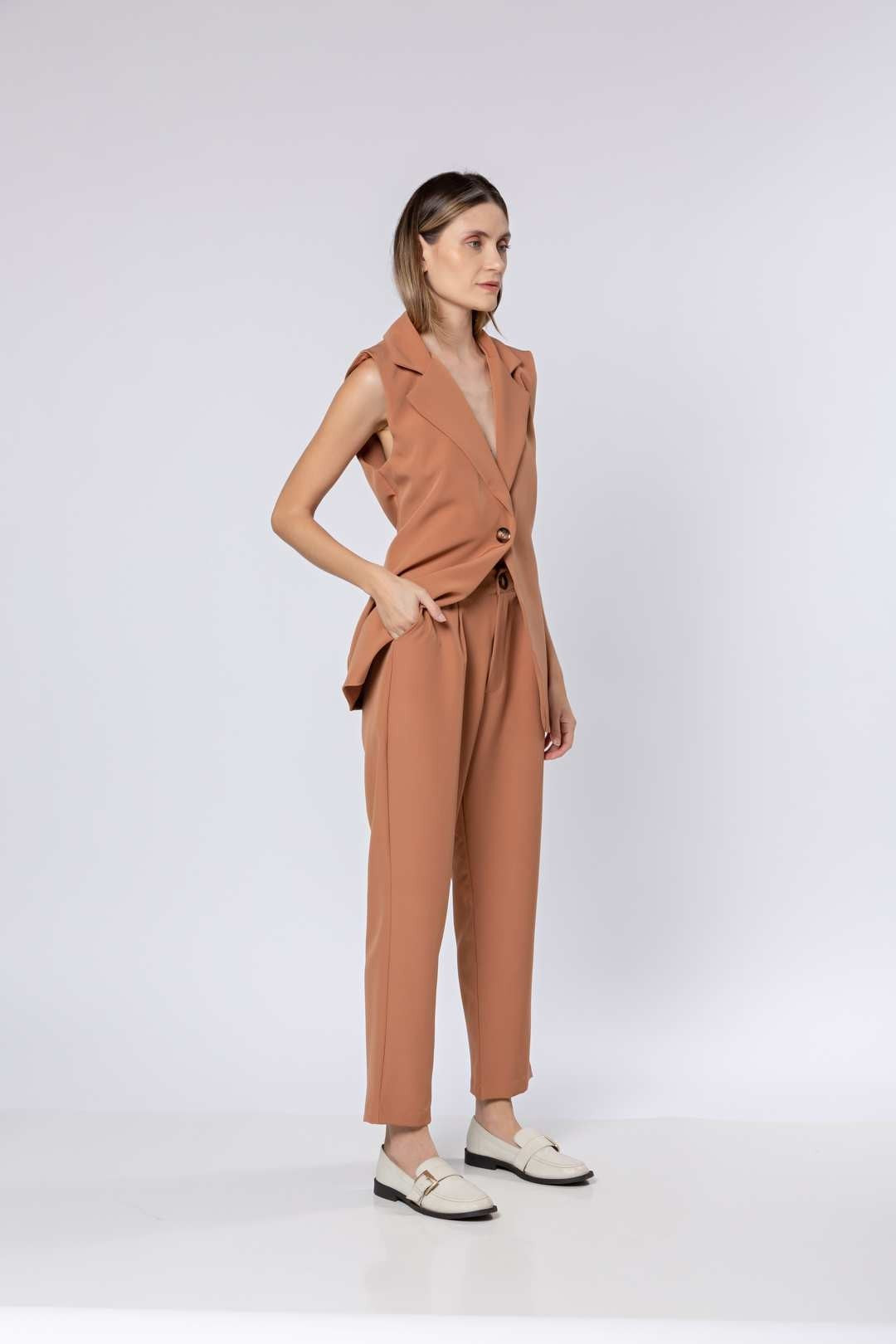 Conj Calça Bozzetti + Colete Alongado Nude