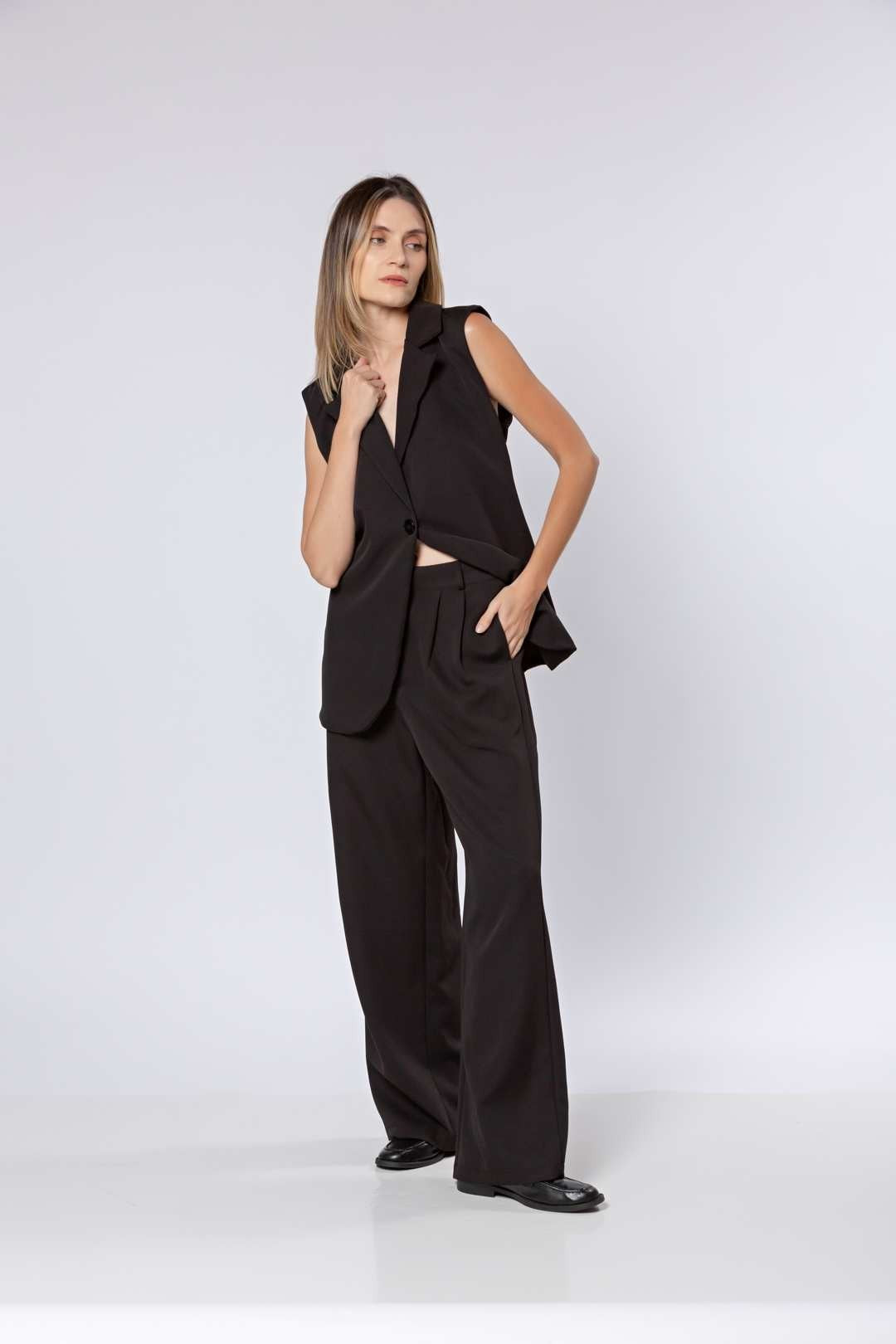 Conj Calça Pantalona + Colete Alongado Preto