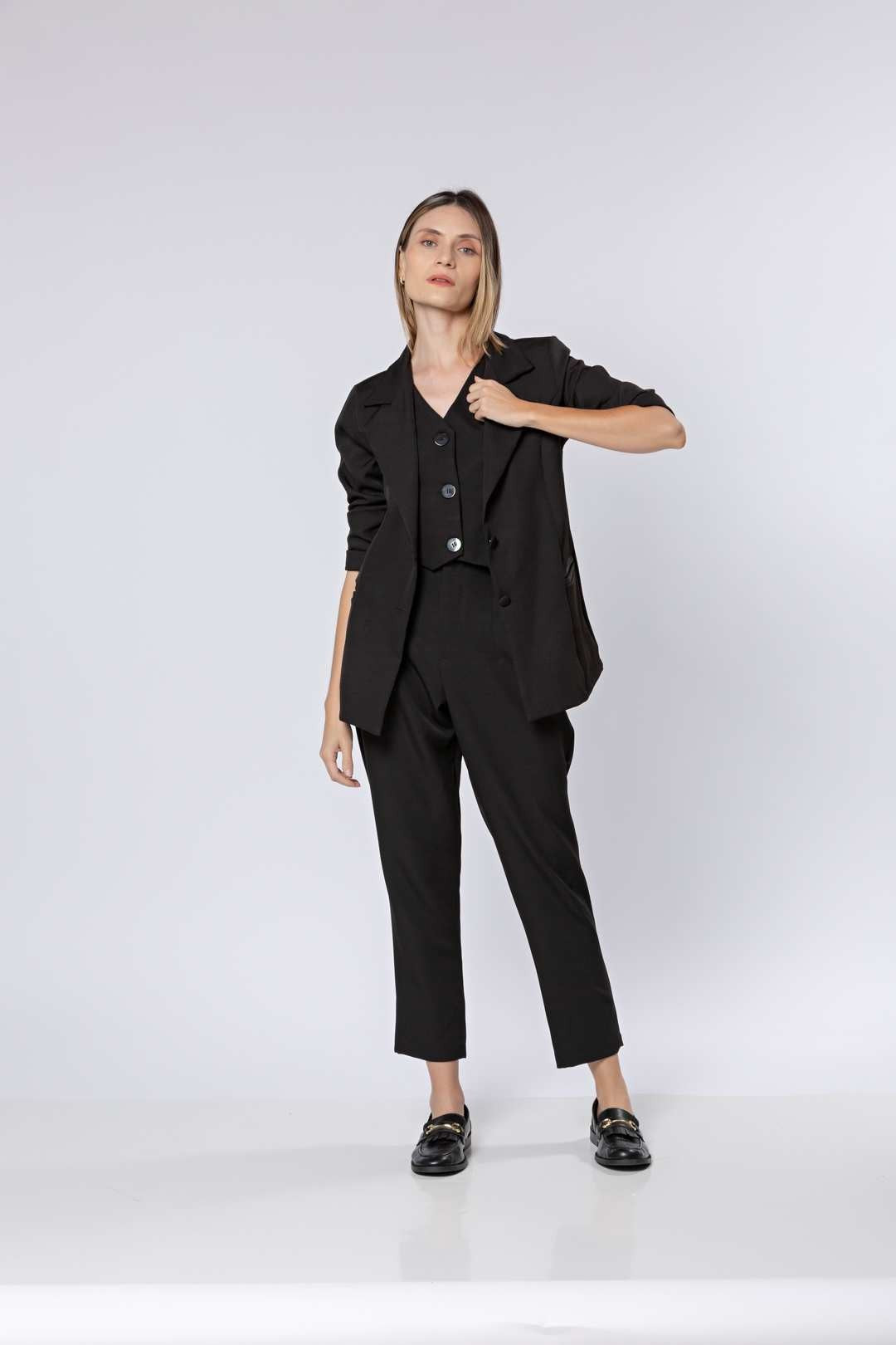 Conj 3 Peças em Alfaiataria (Calça, Colete e Blazer)✨