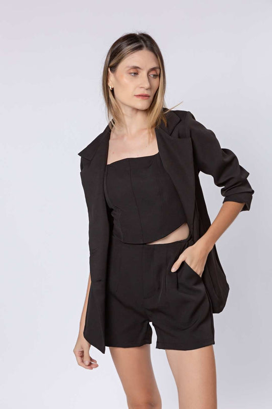 Conj 3 peças em alfaiataria Preto (Com Shorts, Cropped e Blazer)✨